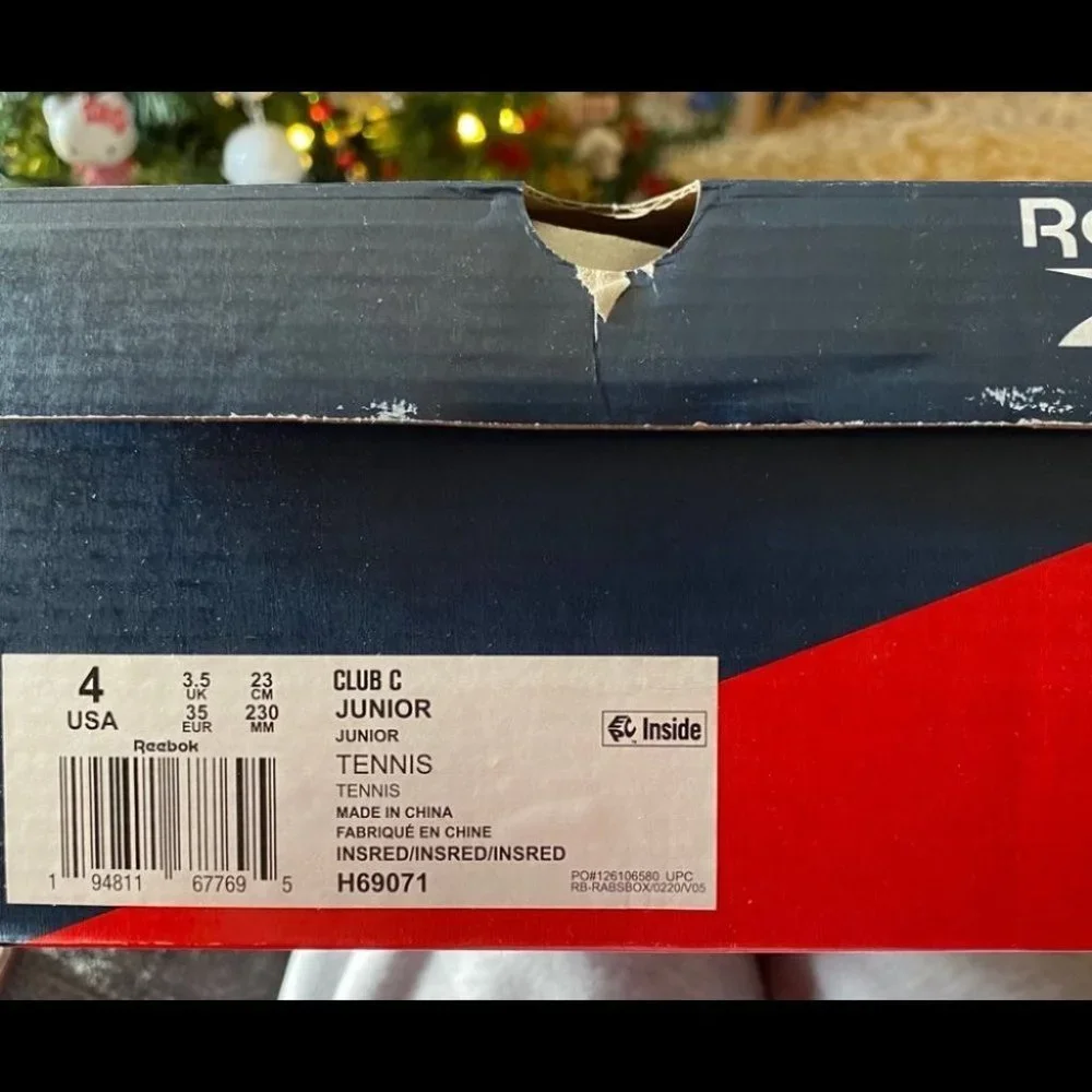 cardi b Club C Reebok 5.5 Women/4 Big Kids - Picture 5 of 6
